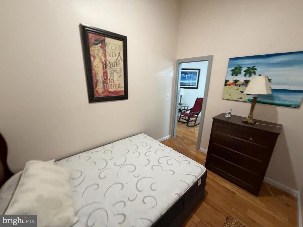 4915 36th Street N - Photo 2