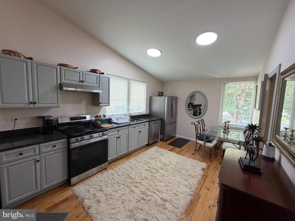 4915 36th Street N - Photo 8