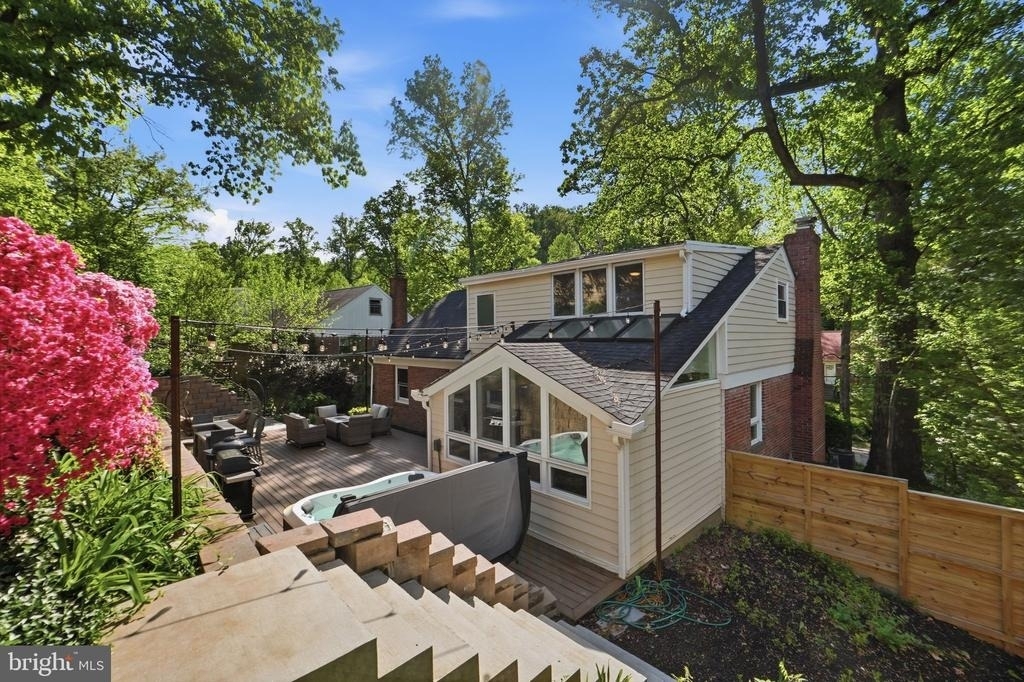 2351 N Vermont Street N - Photo 45