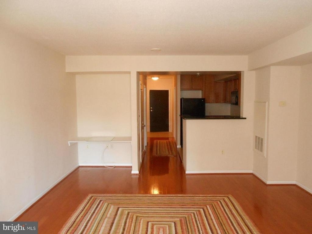851 Glebe Road - Photo 5
