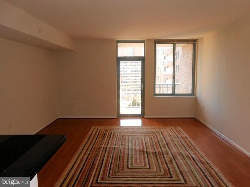 851 Glebe Road - Photo 4