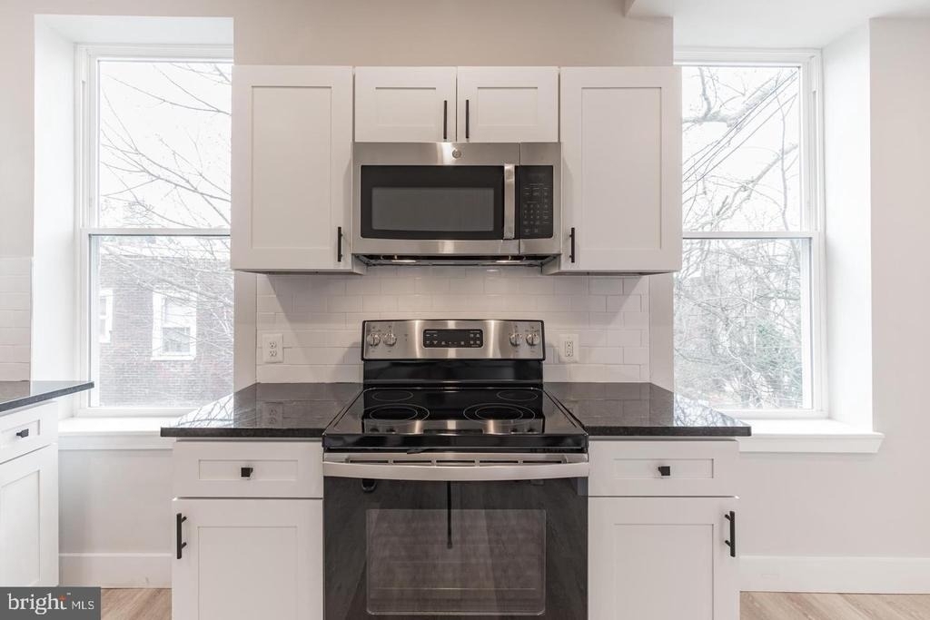 1512 S 58th Street - Photo 3