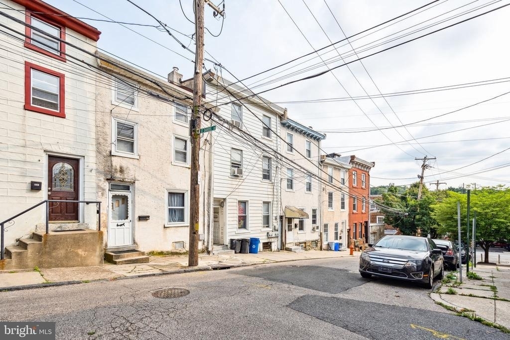129 Gay Street - Photo 11