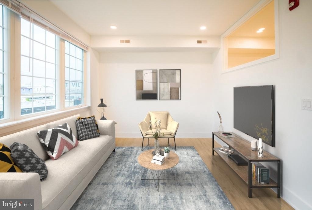 1324 Frankford Avenue - Photo 3