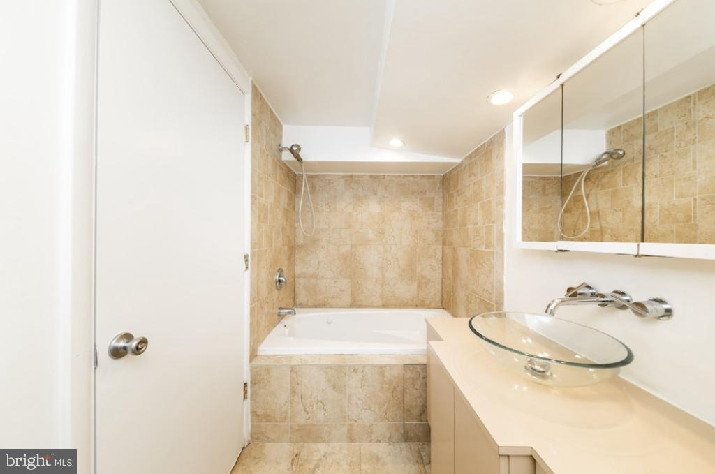 1329 Lombard Street - Photo 22