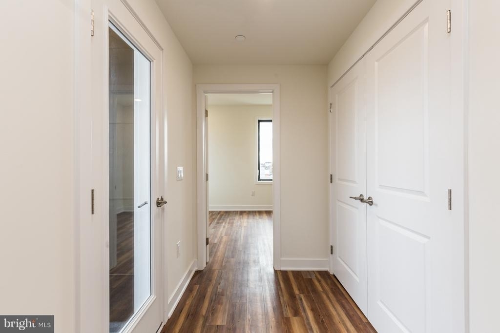 2411 Kensington Avenue - Photo 7