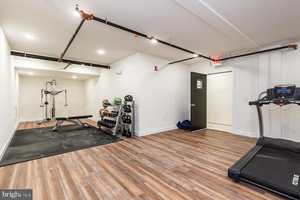 2411 Kensington Avenue - Photo 21