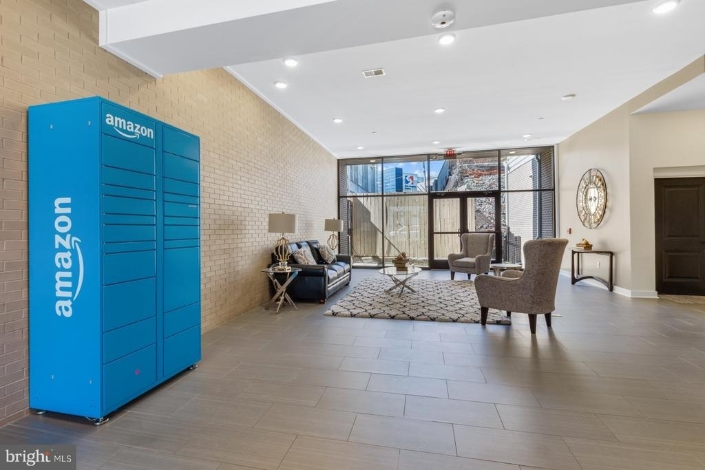 2411 Kensington Avenue - Photo 12