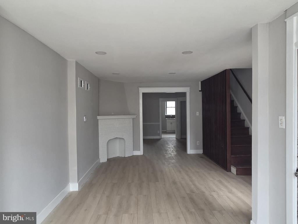 4263 Neilson Street - Photo 4