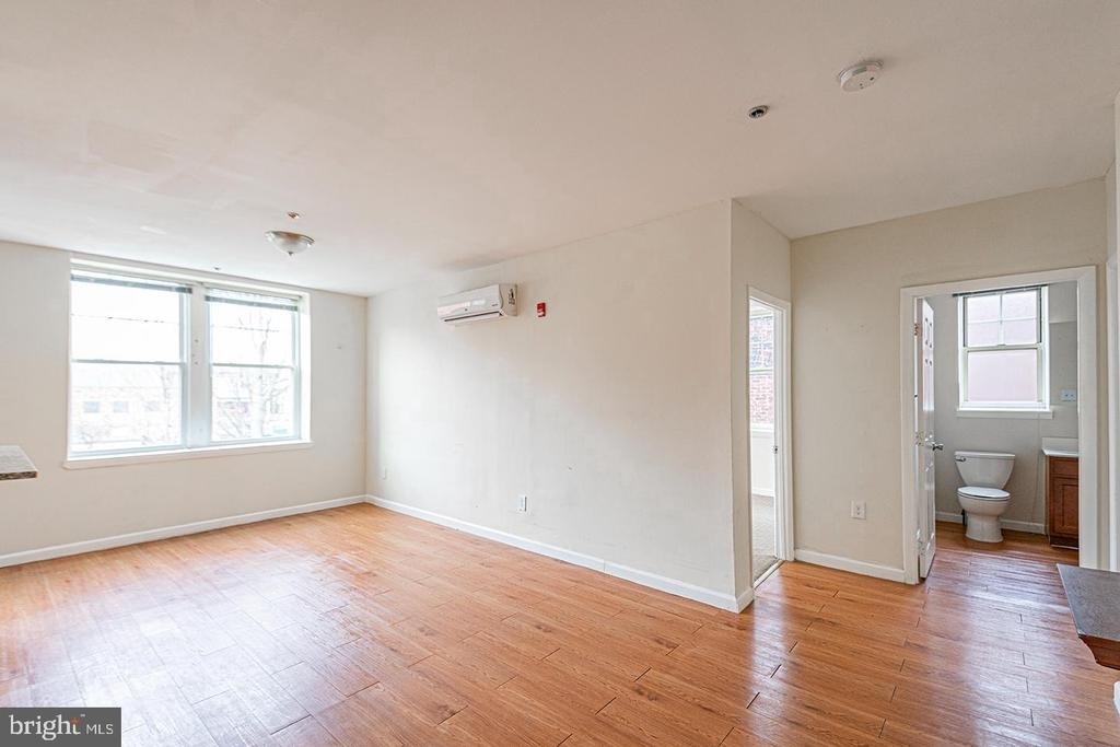 1501 W Allegheny Avenue - Photo 3