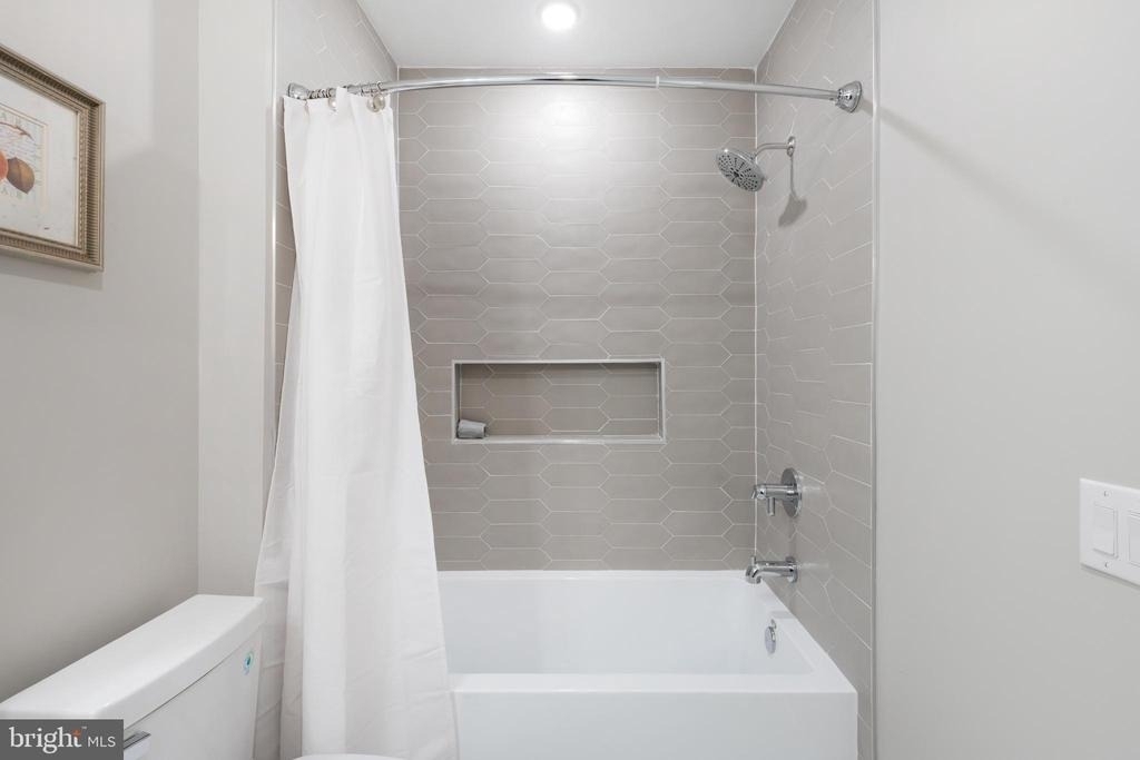 52 W Washington Lane - Photo 19