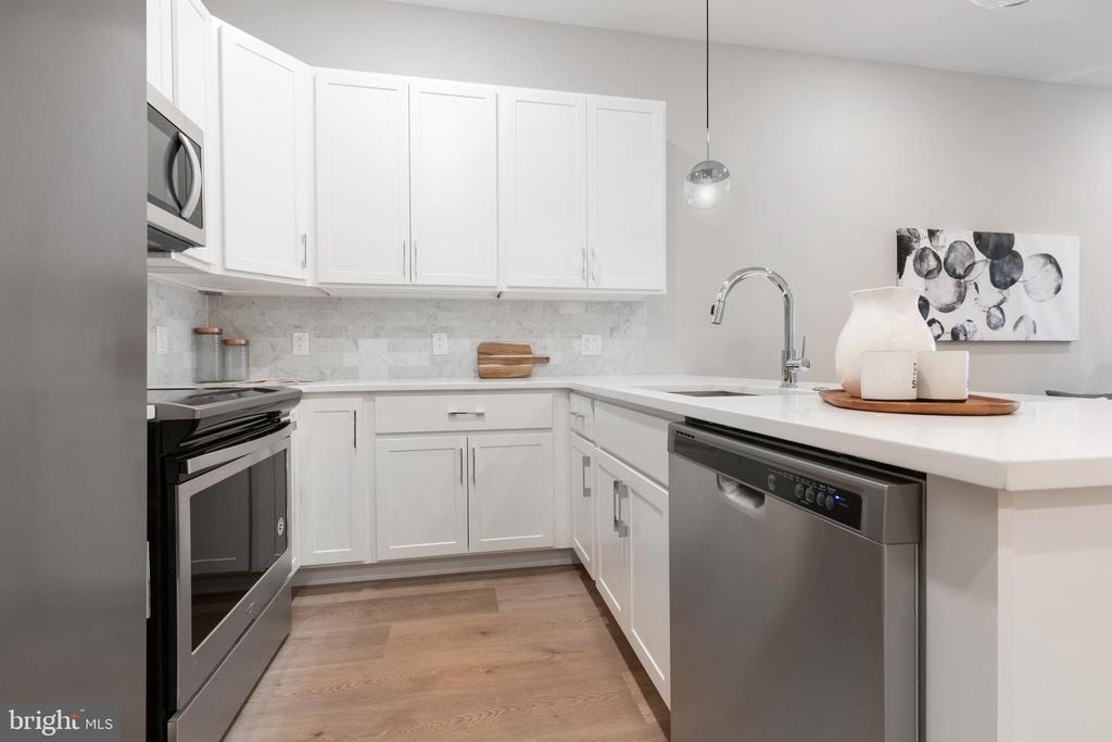 52 W Washington Lane - Photo 8