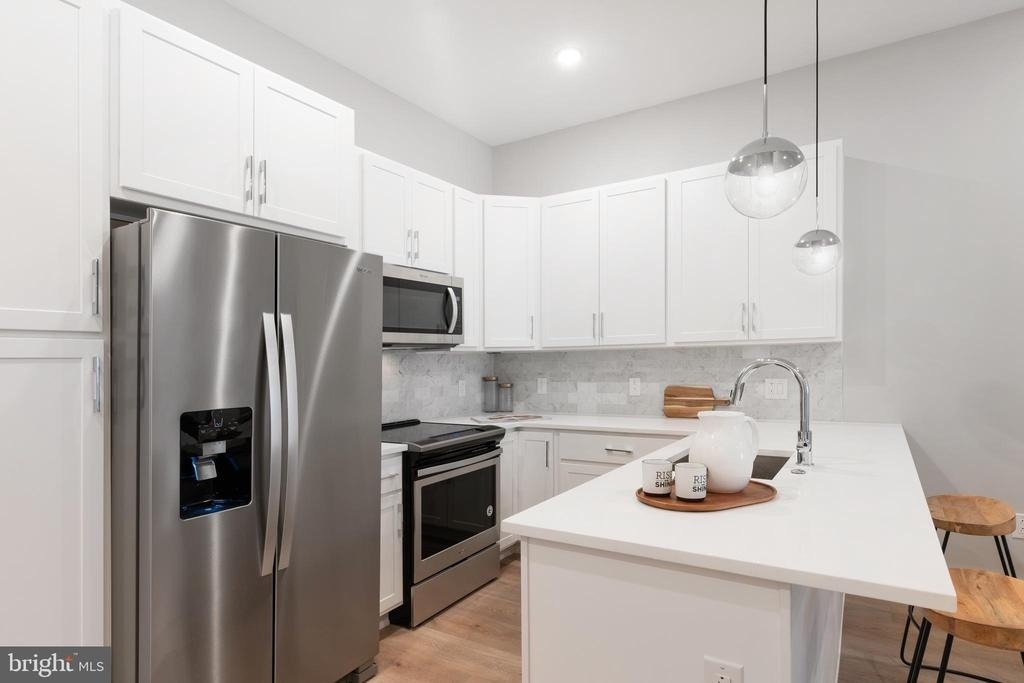52 W Washington Lane - Photo 6