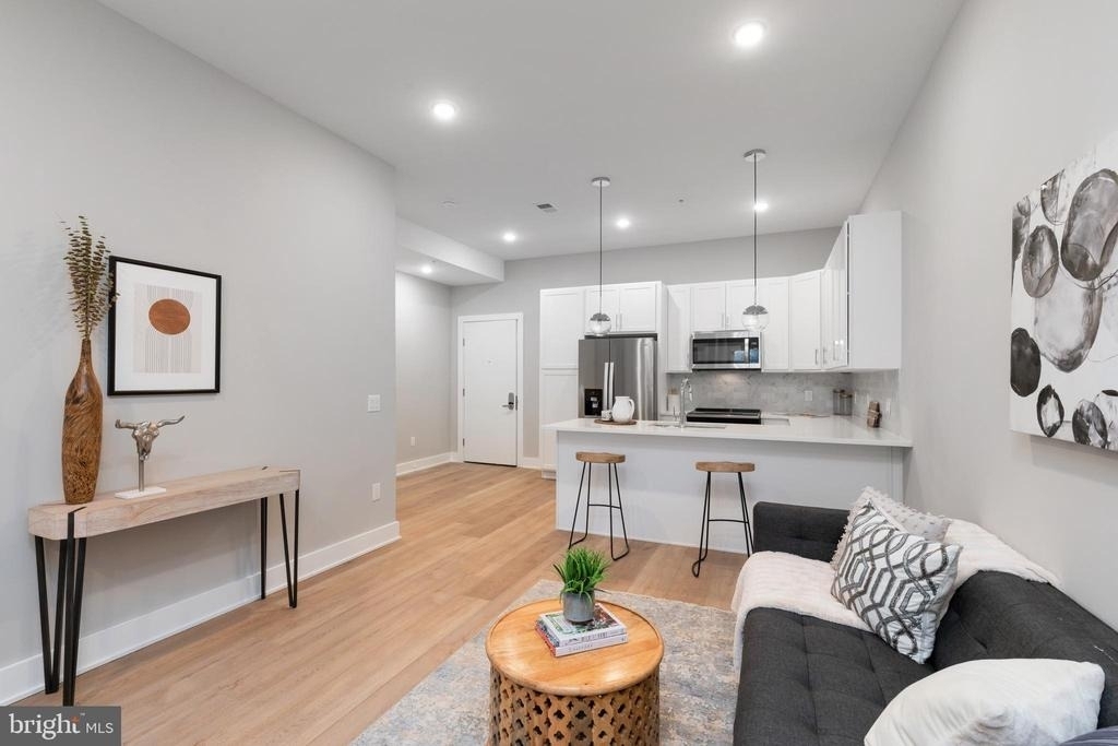52 W Washington Lane - Photo 3