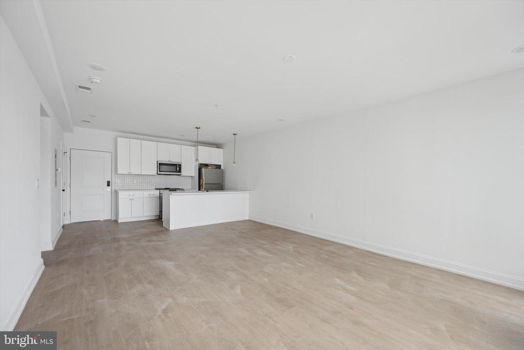 1614 Ridge Avenue - Photo 9