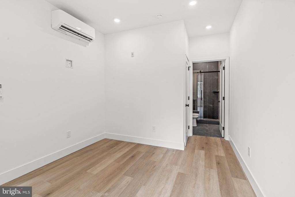 4710 Woodland Avenue - Photo 9