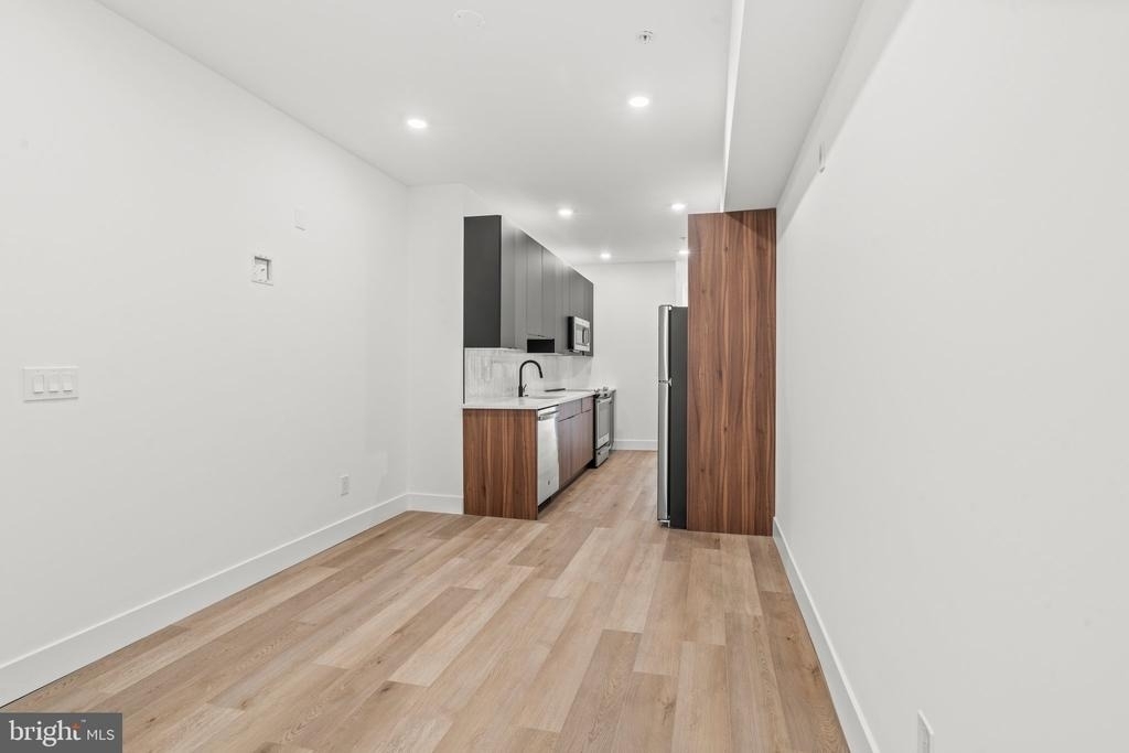 4710 Woodland Avenue - Photo 3