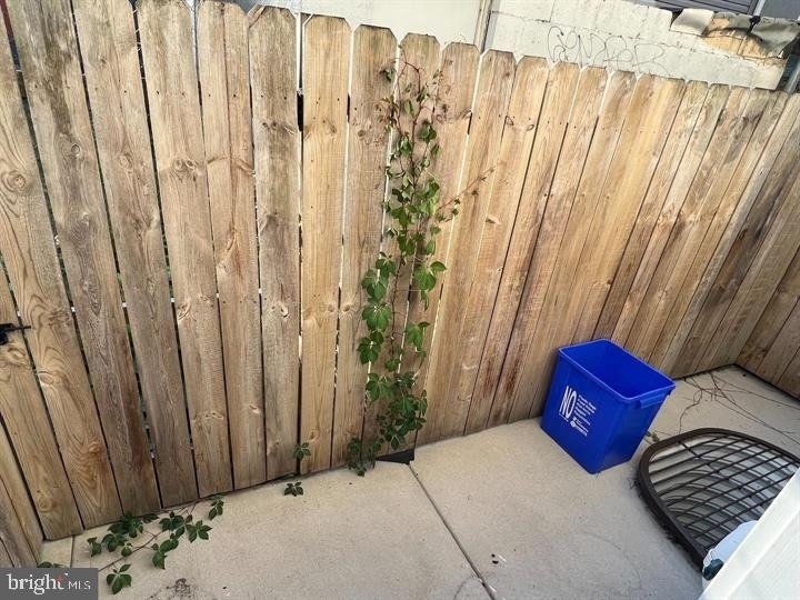 1323 S Chadwick Street - Photo 39
