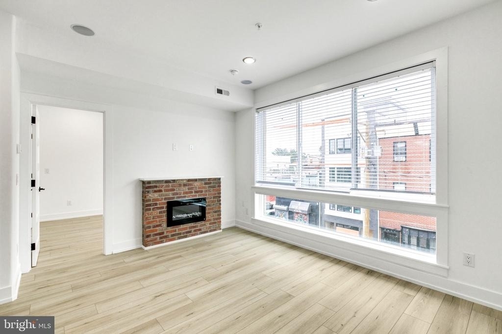 2054 N 2nd Street - Photo 8