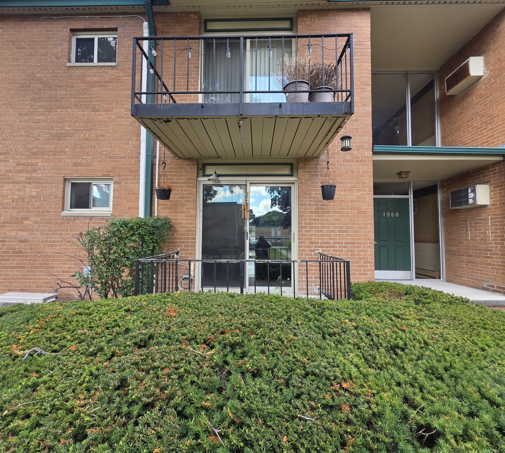 1968 Axtell Drive - Photo 3