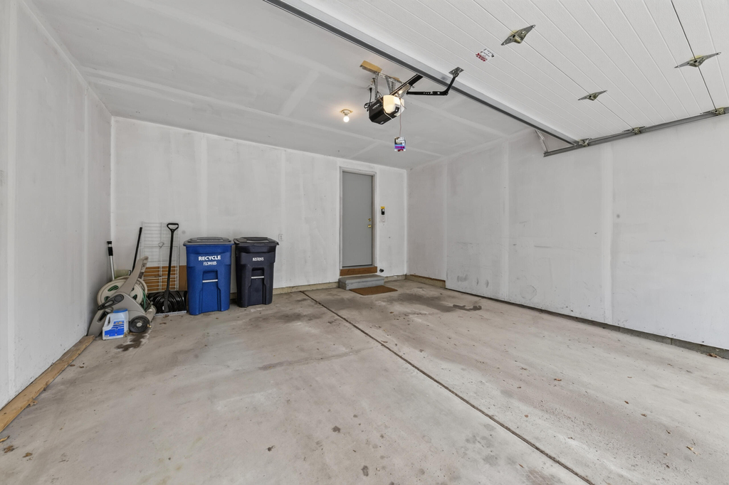 2445 Mulberry Court - Photo 41