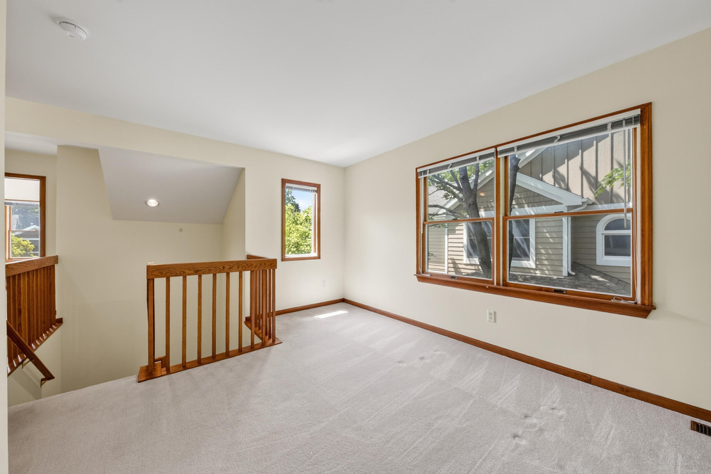 2445 Mulberry Court - Photo 33