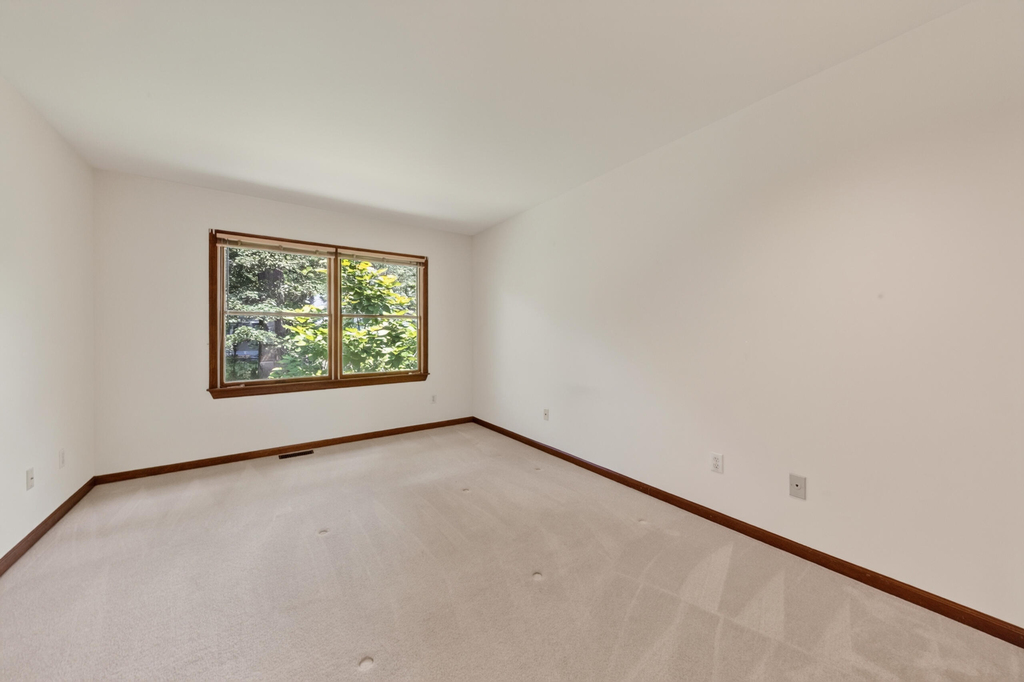 2445 Mulberry Court - Photo 27