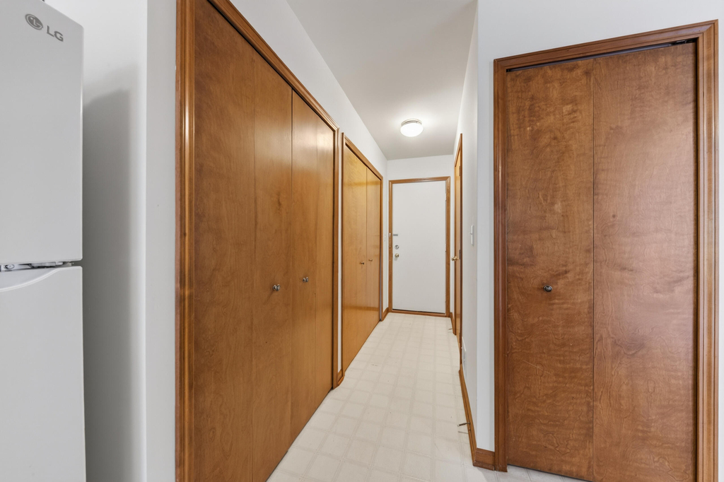 2445 Mulberry Court - Photo 14