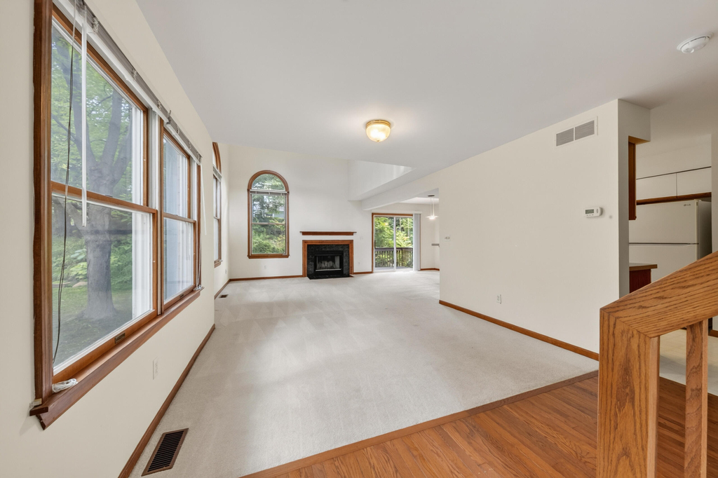 2445 Mulberry Court - Photo 3