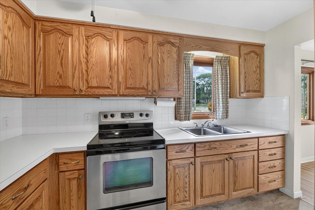 1920 Langley Avenue - Photo 11