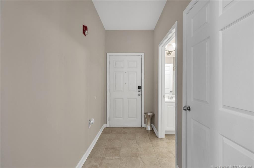 625 Marshtree Lane - Photo 5