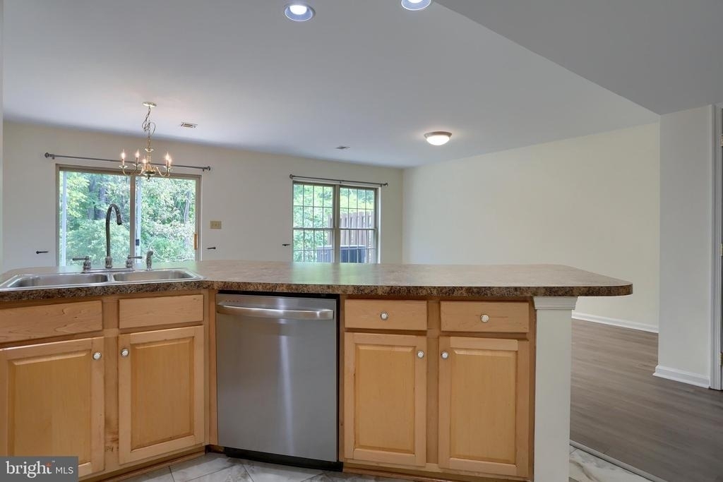 453 Waverly Woods Drive - Photo 10