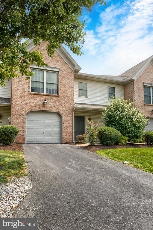 453 Waverly Woods Drive - Photo 1