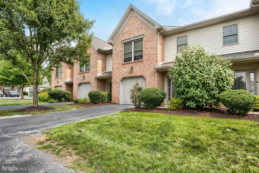 453 Waverly Woods Drive - Photo 2