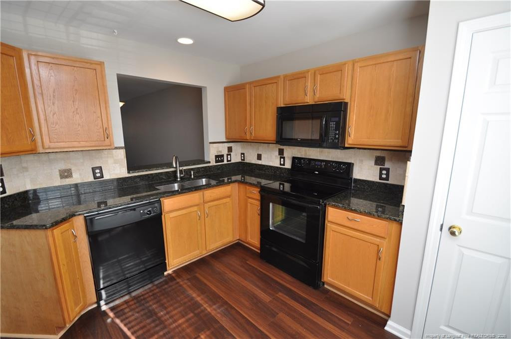 402 Knightsborough Way - Photo 3