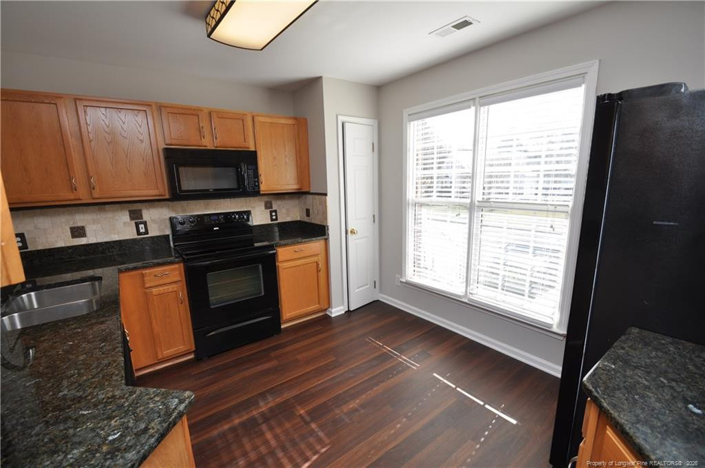 402 Knightsborough Way - Photo 2