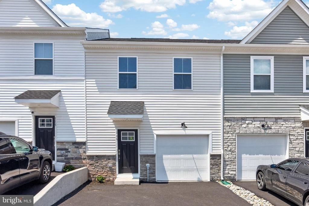 113 Abramo Victor Drive - Photo 0