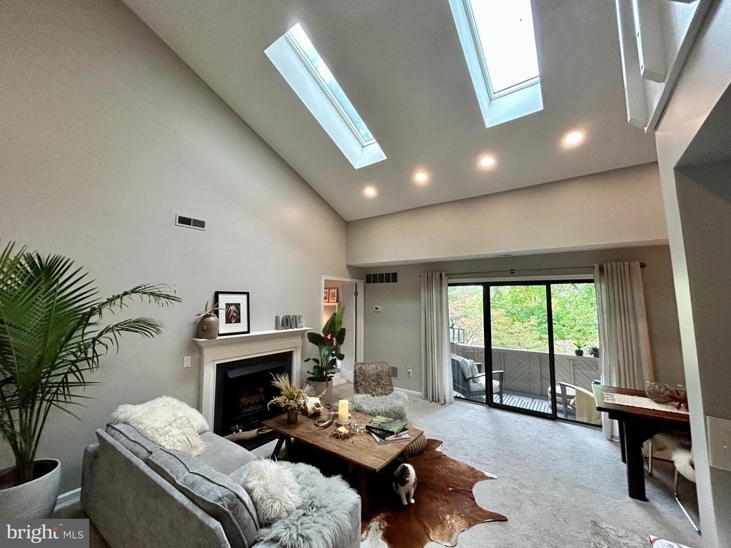 1709 Mountainview Drive - Photo 2