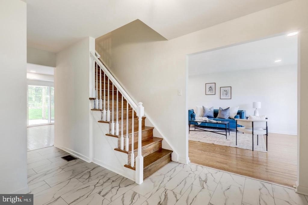 4928 Edgewood Road - Photo 2