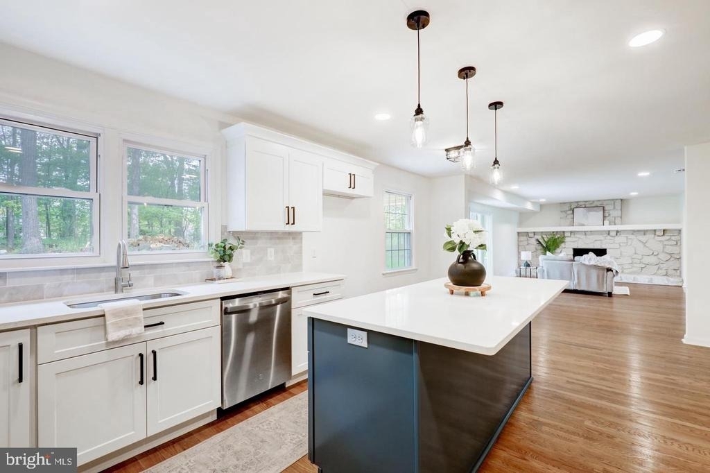 4928 Edgewood Road - Photo 11