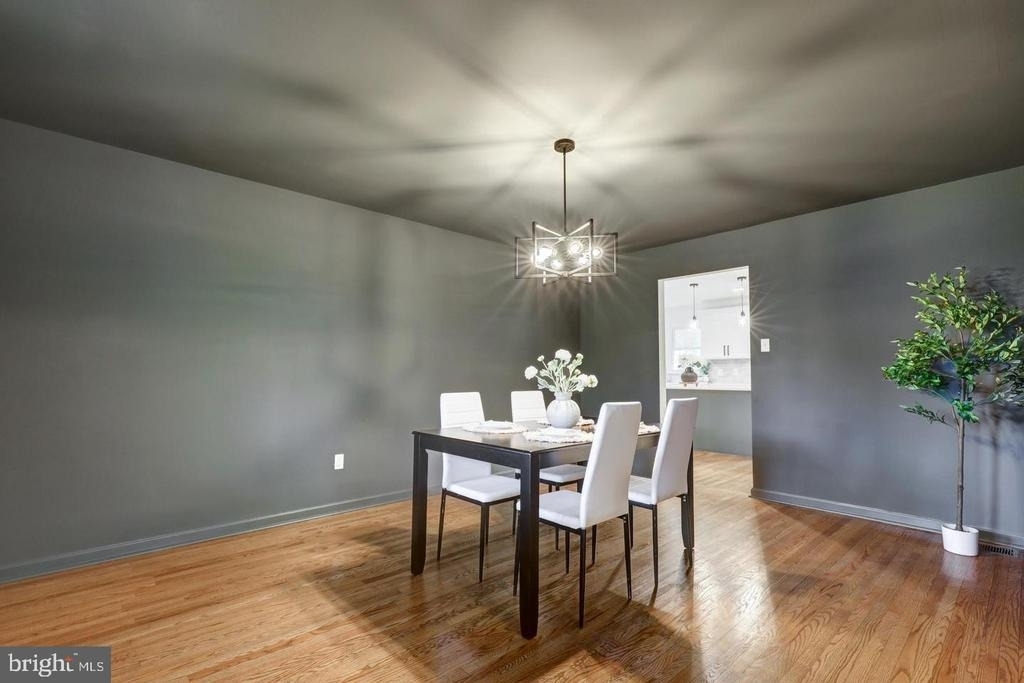 4928 Edgewood Road - Photo 6