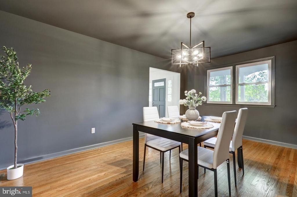 4928 Edgewood Road - Photo 5
