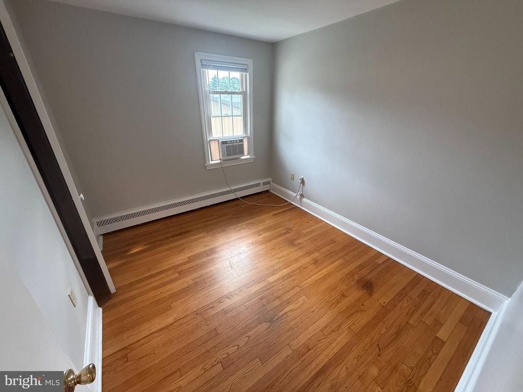 50 Walnut Ave - Photo 8