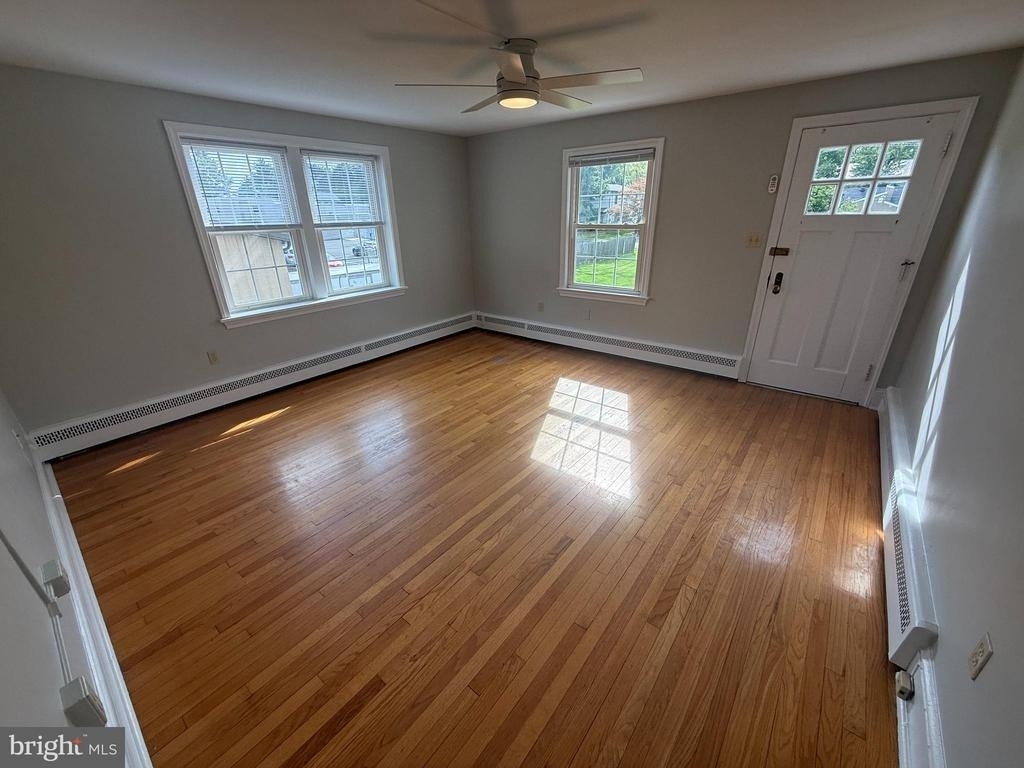 50 Walnut Ave - Photo 2