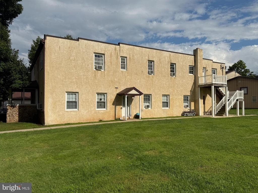 50 Walnut Ave - Photo 1