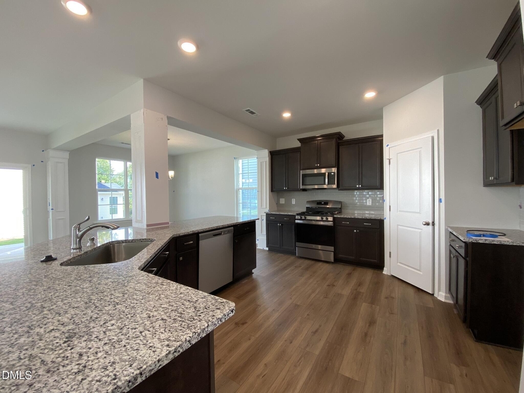 17 Red Crabapple Lane - Photo 7