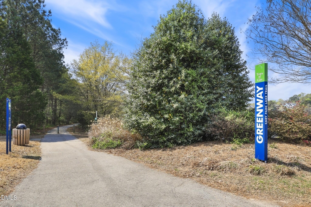623 Waterford Lake Drive - Photo 26