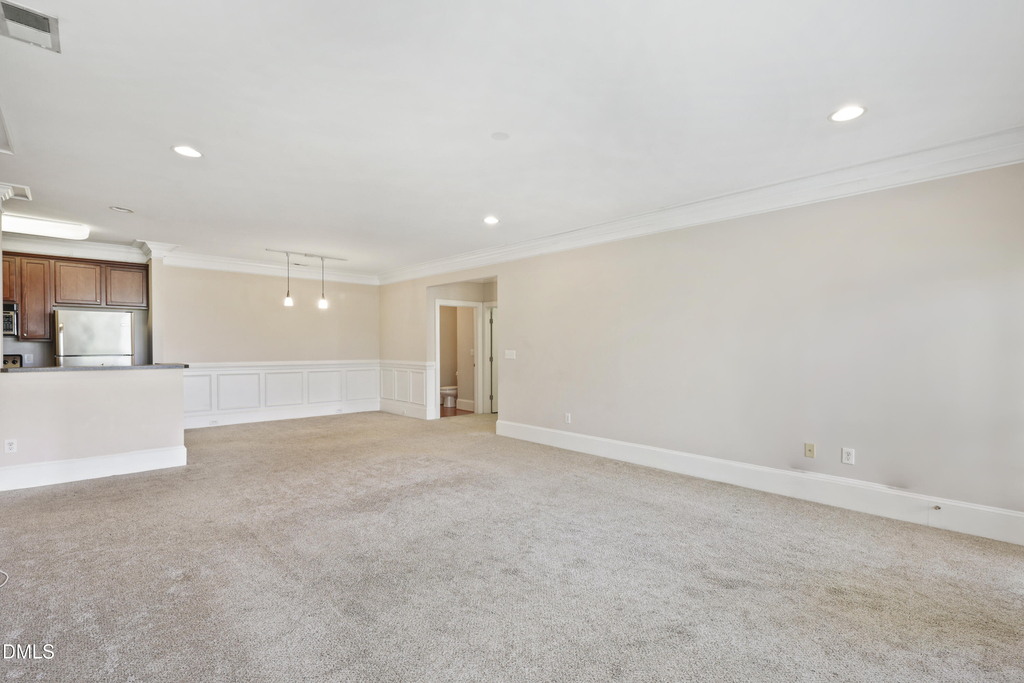 623 Waterford Lake Drive - Photo 4