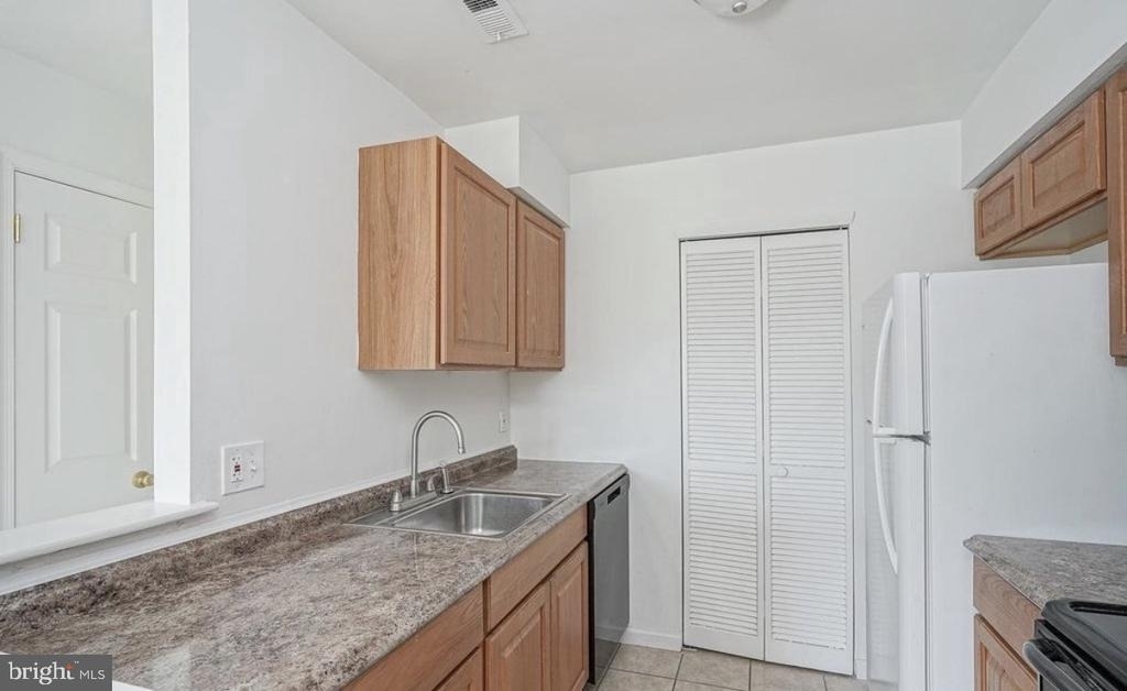 107 Lucas Lane - Photo 2