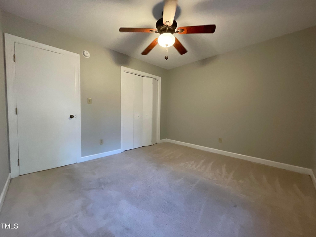 300 W Woodcroft Parkway - Photo 21